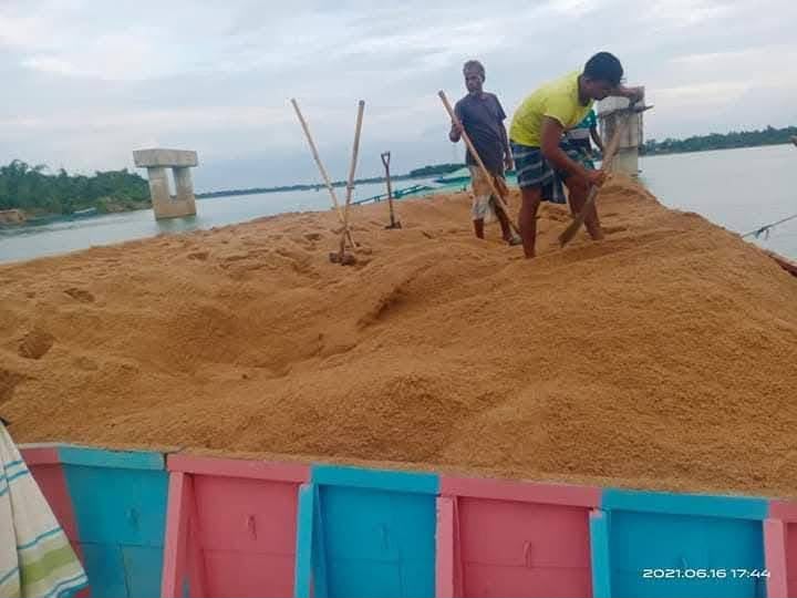 Selection Sand